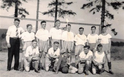1946